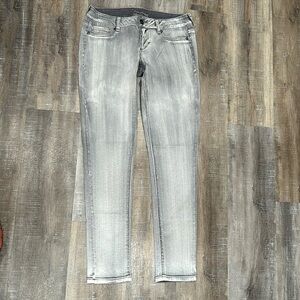 Maurice’s Gray Wash Jeggings